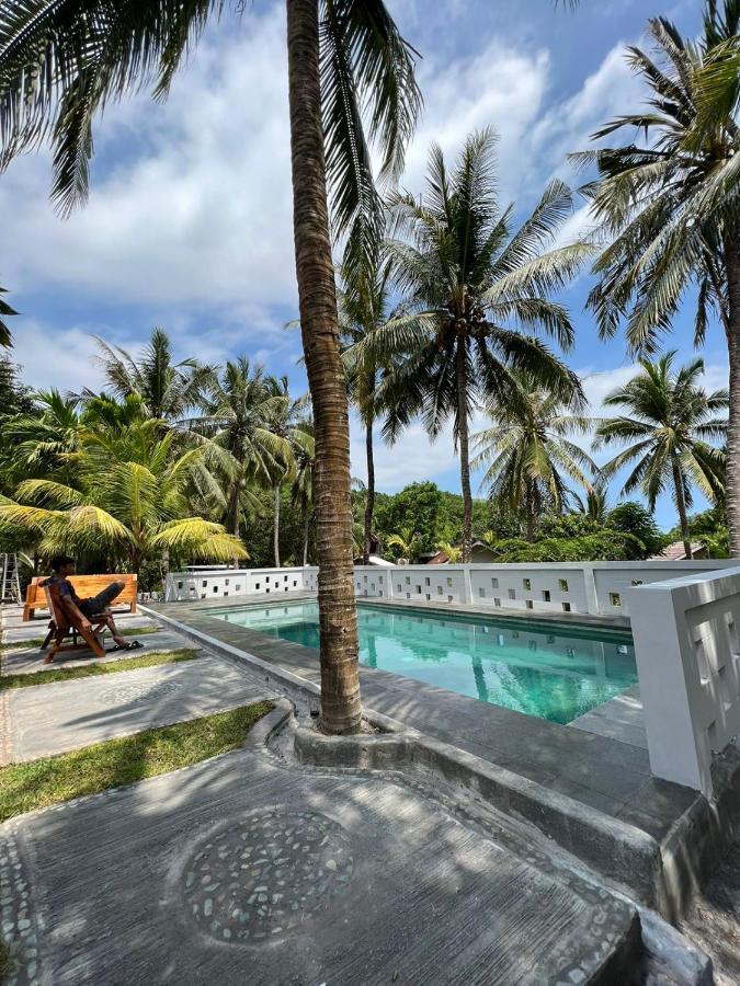 Kuta Circle Homestay Exterior photo