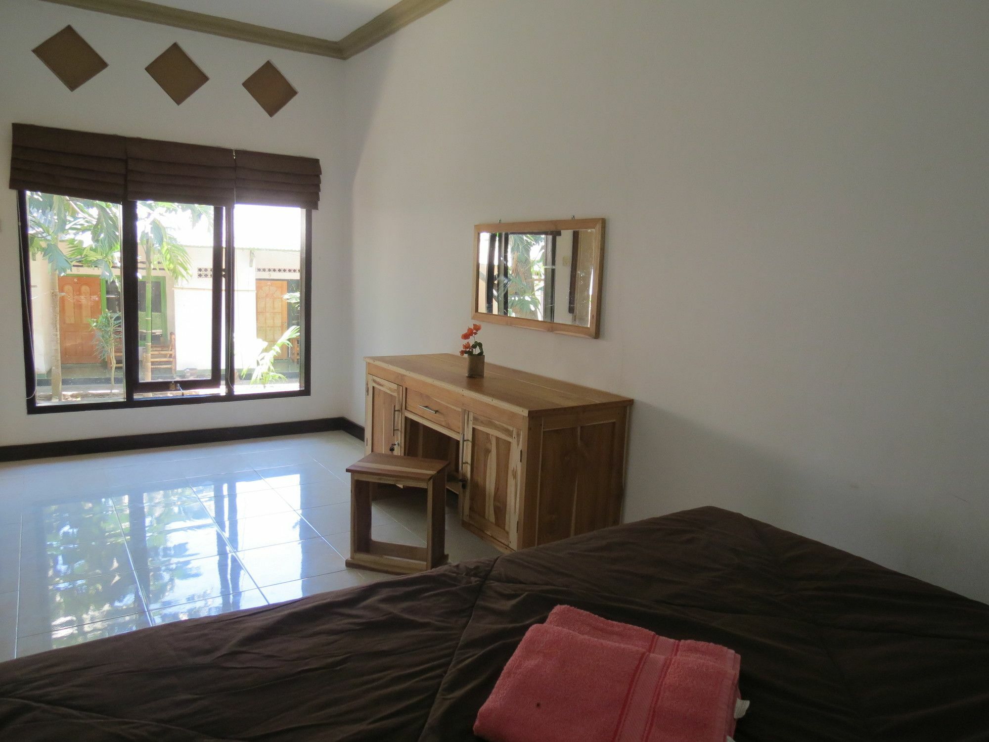 Kuta Circle Homestay Exterior photo