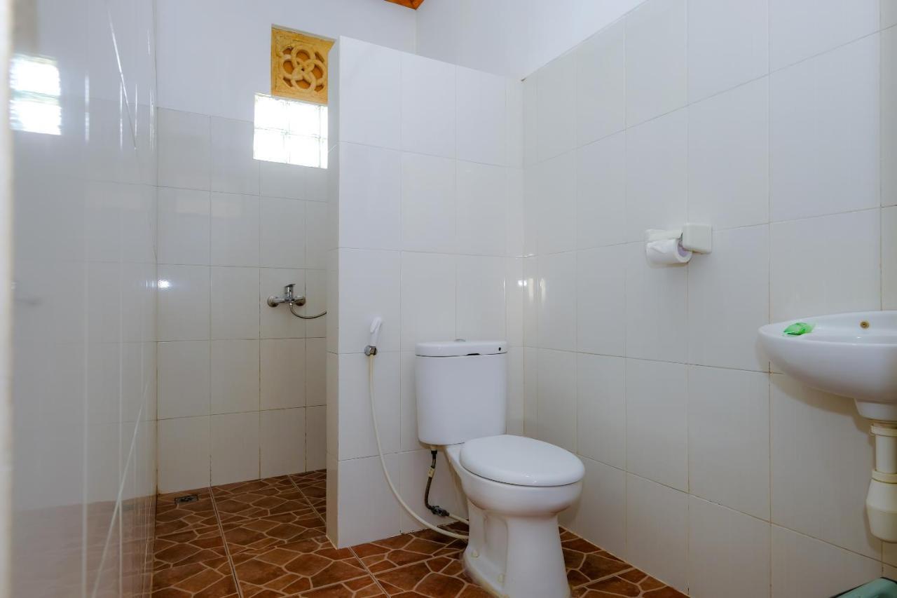 Kuta Circle Homestay Exterior photo